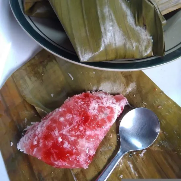 Sajikan, merah putihnya bikin semangat, pastinya