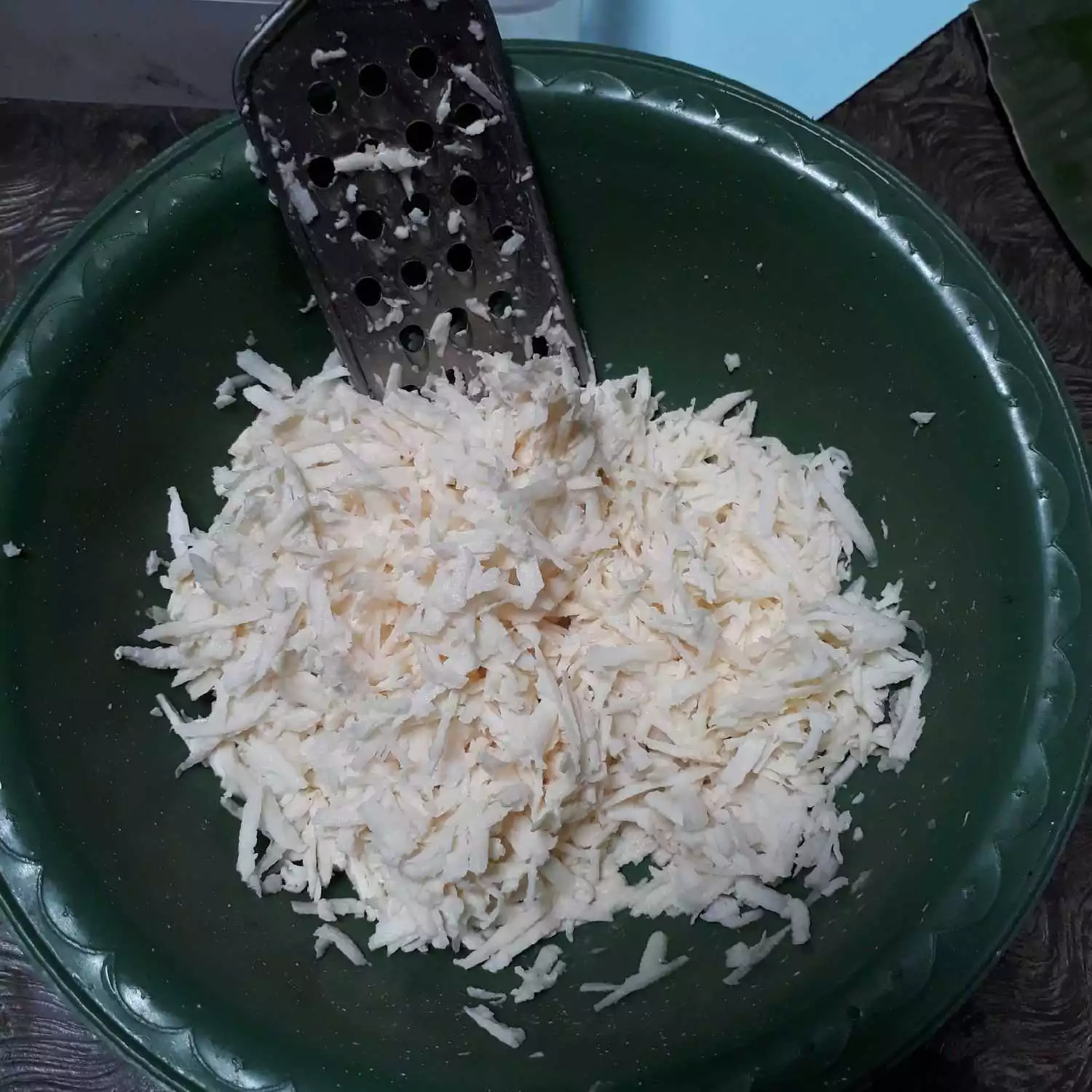 Step 2 Sawut Singkong Merah Putih
