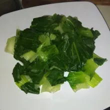 Tata di atas piring saji