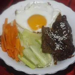 Bibimbap ( nasi campur ala korea )