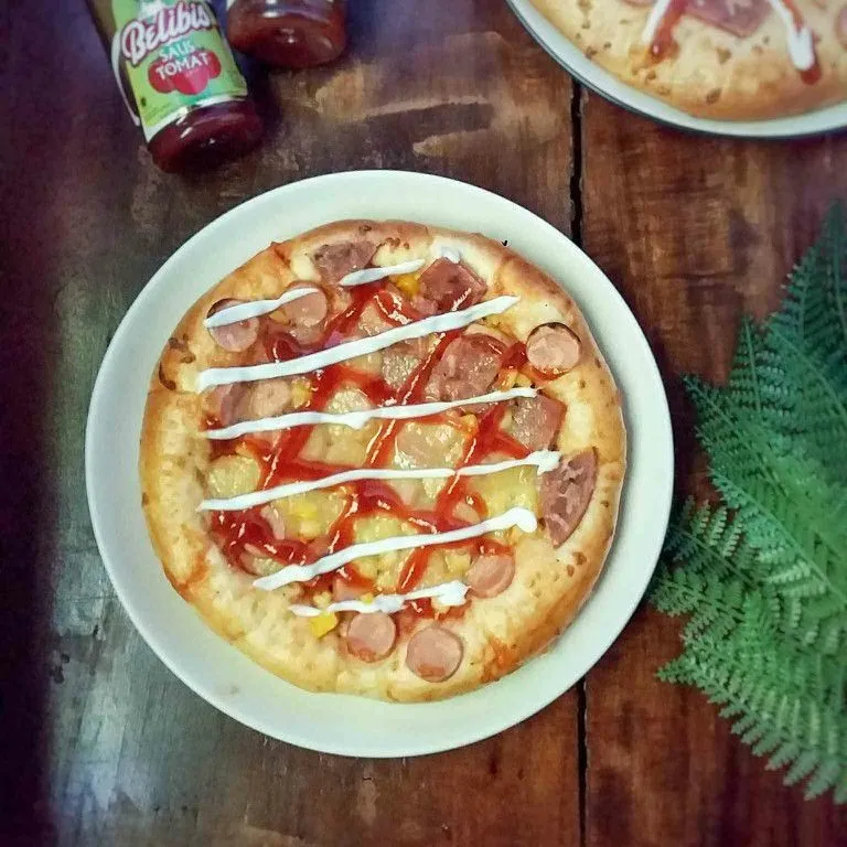 Pizza Meat Lover Cheesy Saus BBQ
