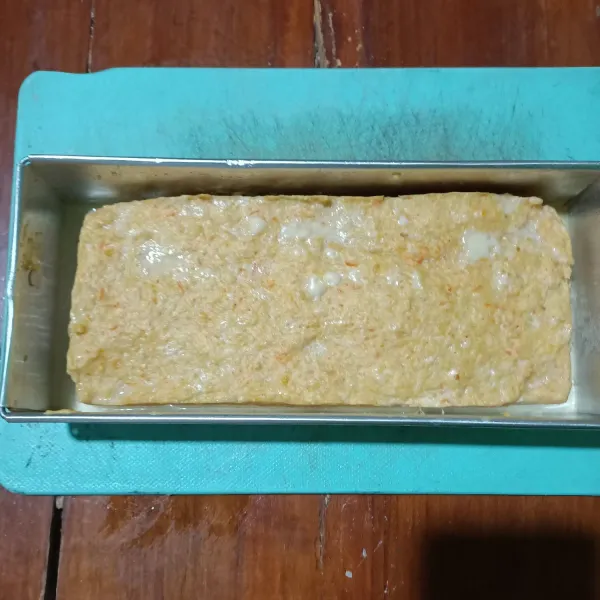 Angkat, biarkan singing. Kemudian dipotong-potong sesuai selera