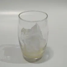 Masukkan es batu.