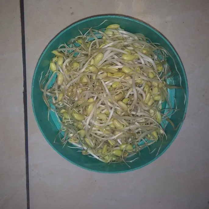 Step 2 Oseng Kacang dan Toge