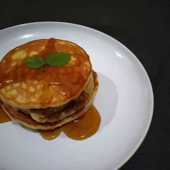 Banana Honey Pancake