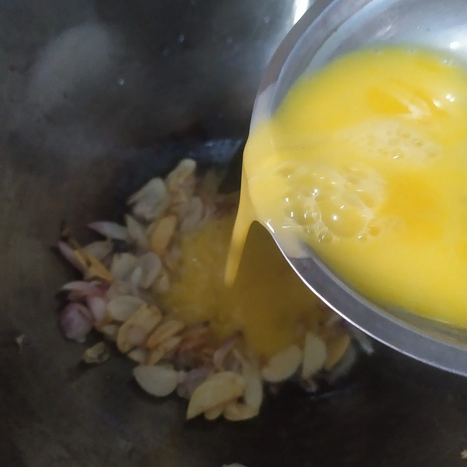 Step 2 Tumis Sawi Telur