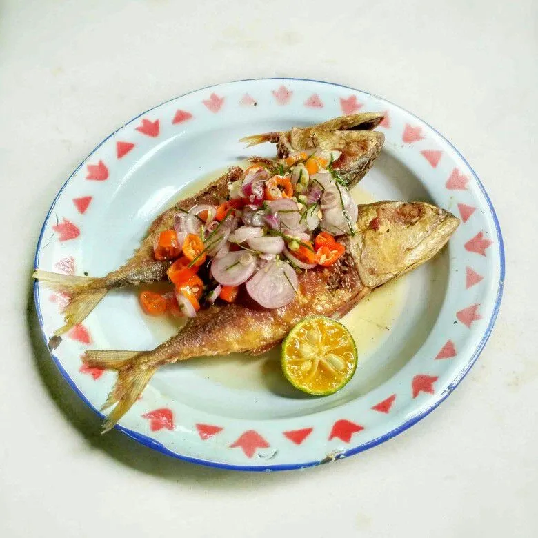 Ikan Peda Goreng Sambal Matah