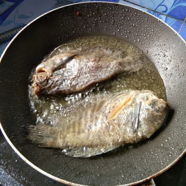 Goreng hingga matang, tiriskan