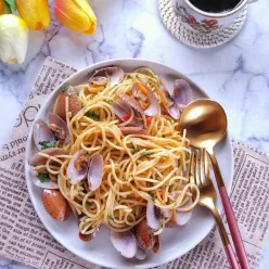 Spaghetti with Clams