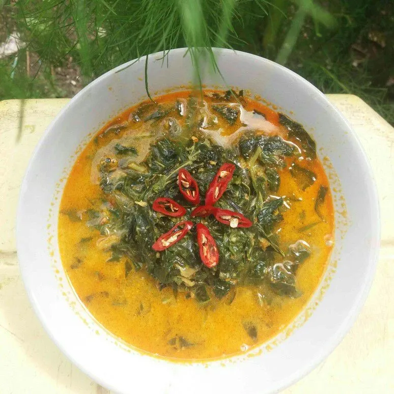 Gulai Daun Singkong