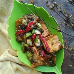 Tahu Goreng Masak Petis