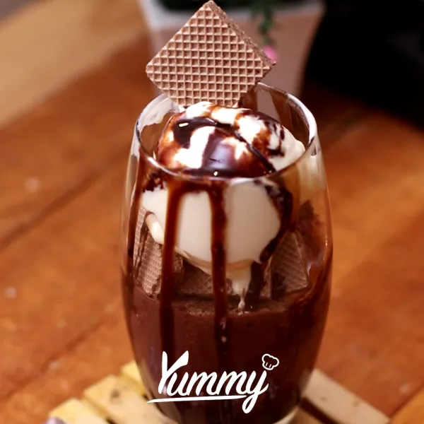 Choco Wafer Sundae