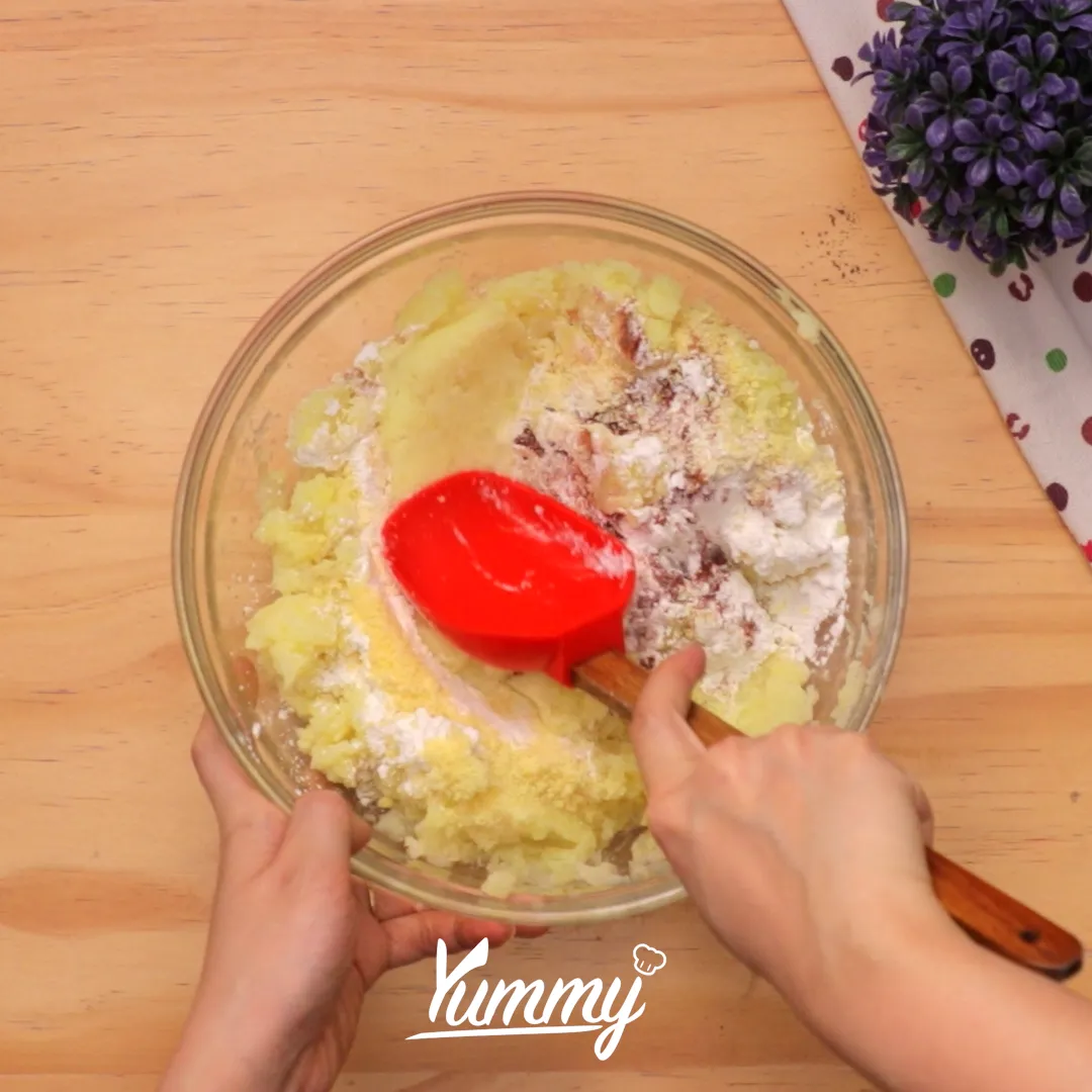 Step 2 Bola Kentang isi Keju