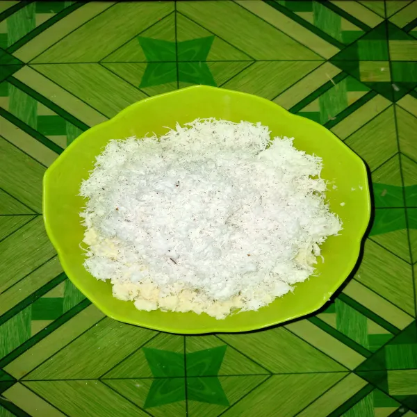 Masukan kelapa parut