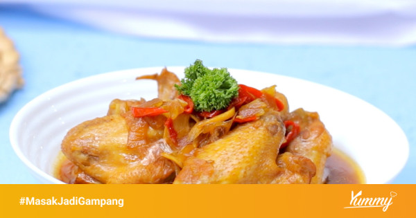 Bahan-bahan masakan campur2 jengkol tempe ceker dan sayap ayam kecap dalam wadah