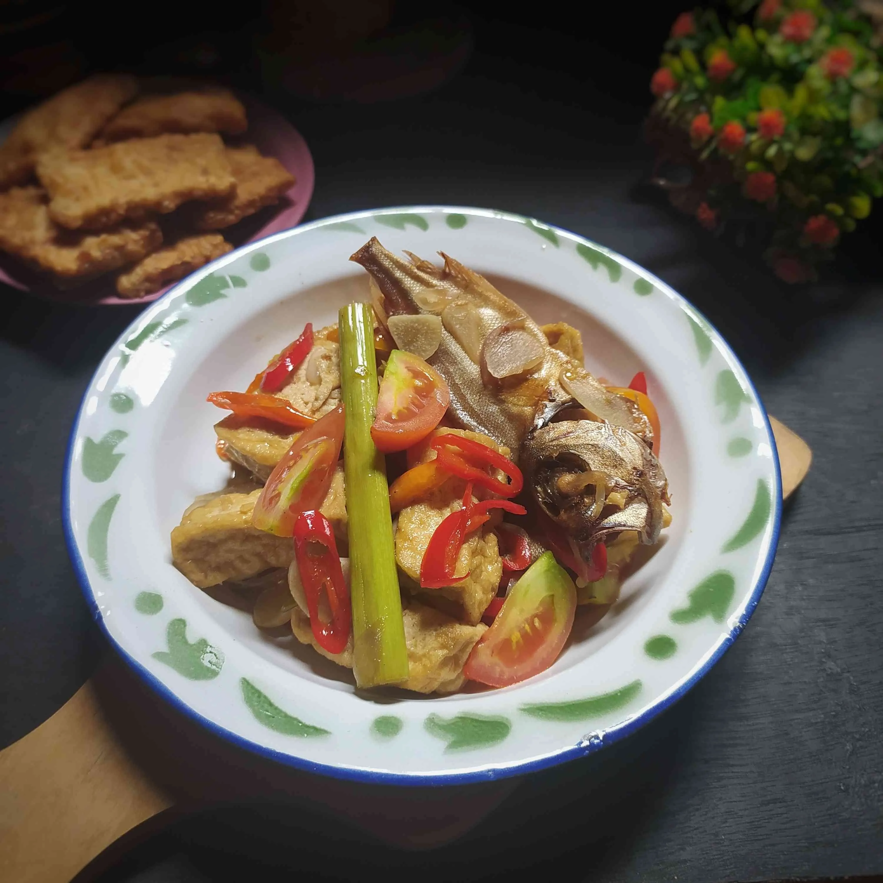 Tumis Ikan Asin Tahu Pedas