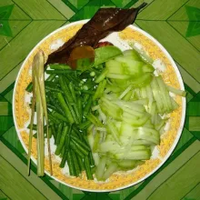 Iris labu siam dan kacang pancang sesuai selera.