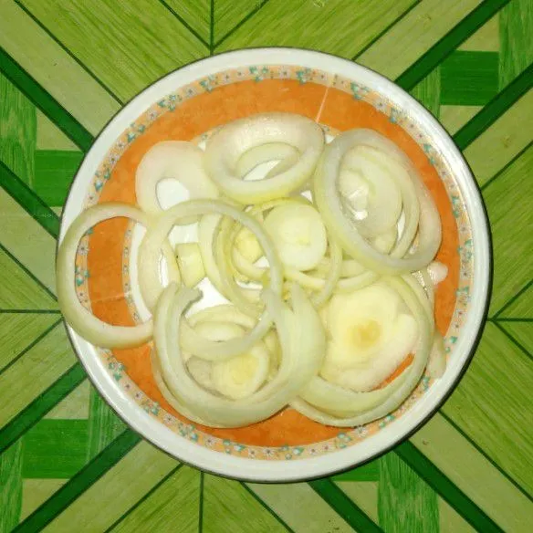 Iris bawang bombay