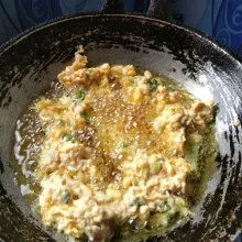 Goreng hingga matang kecokelatan