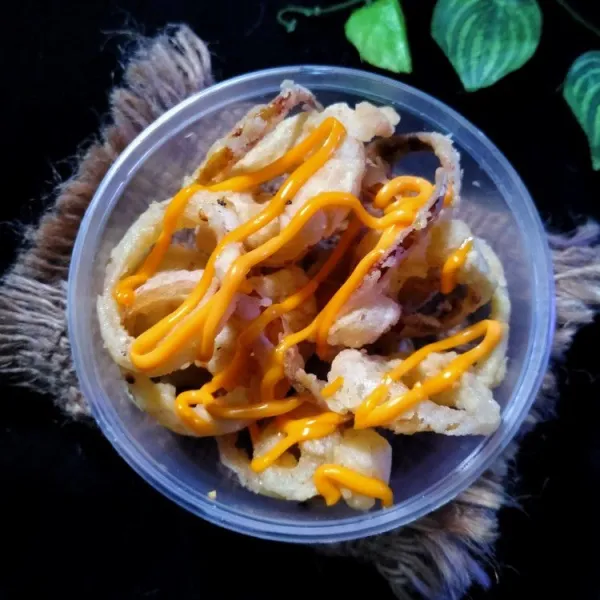 Siap disajikan dengan diberi mayonise di atasnya