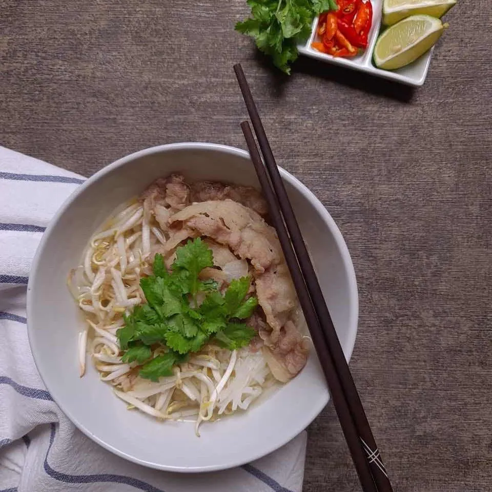 Pho Bo/ Vietnamese Beef Noodle Soup