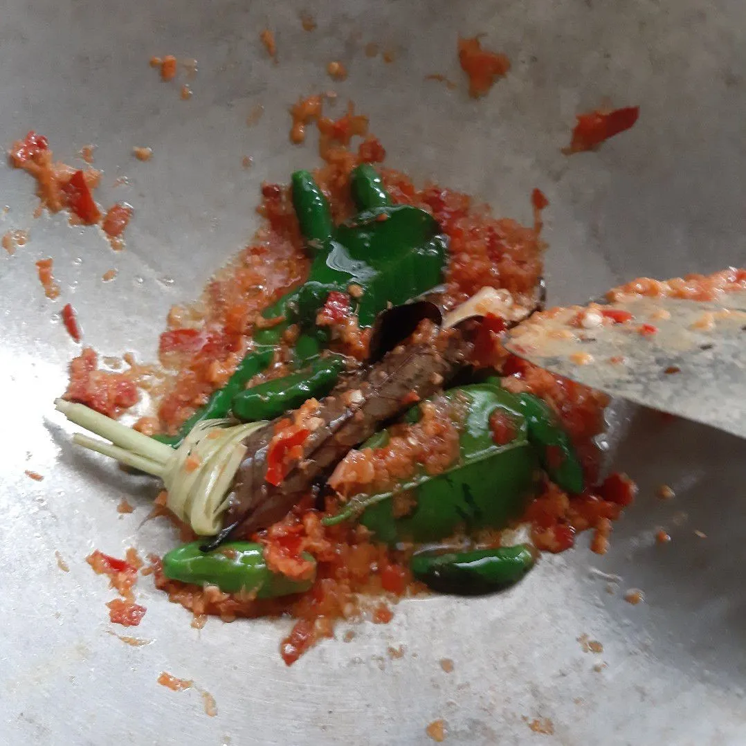 Step 2 Udang Sambal Mercon