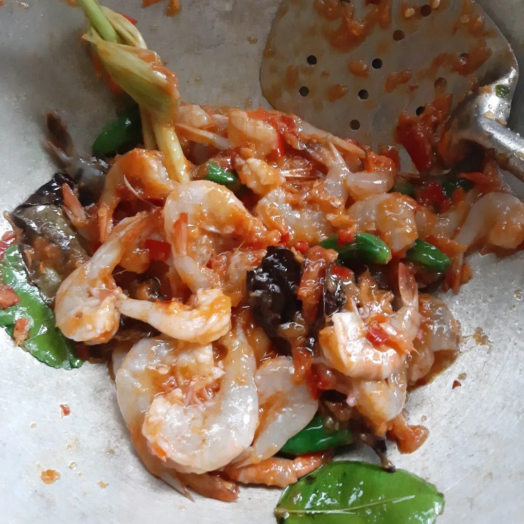 Step 3 Udang Sambal Mercon