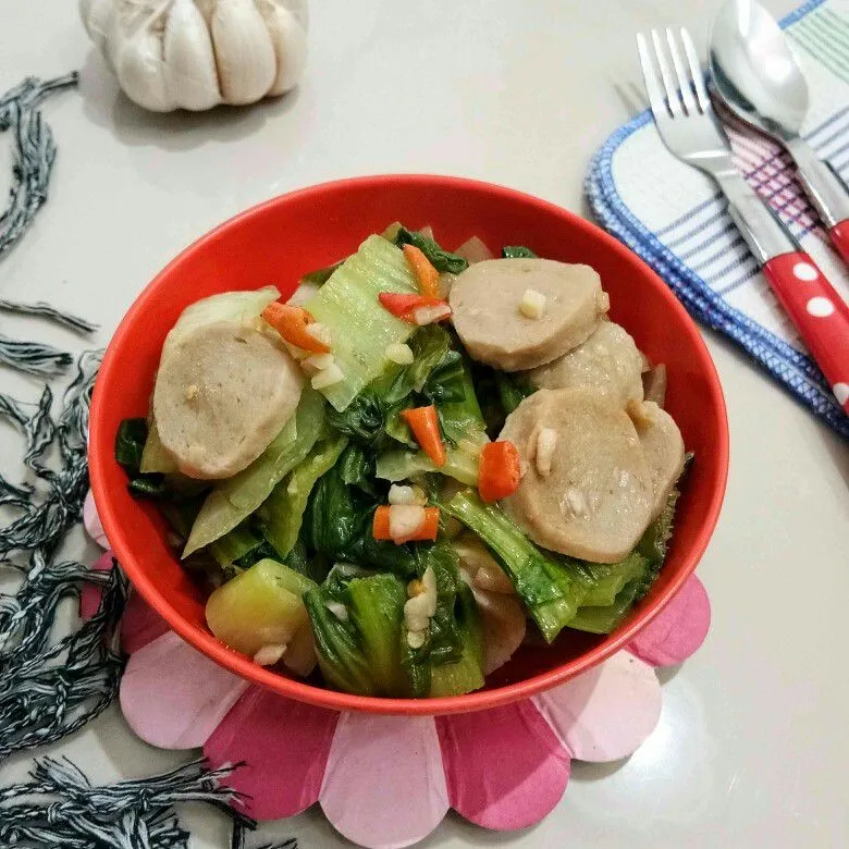 Cah Pokcoy Bakso Sapi