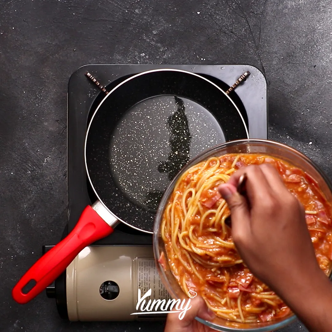Step 4 Omelet Pasta Bolognese
