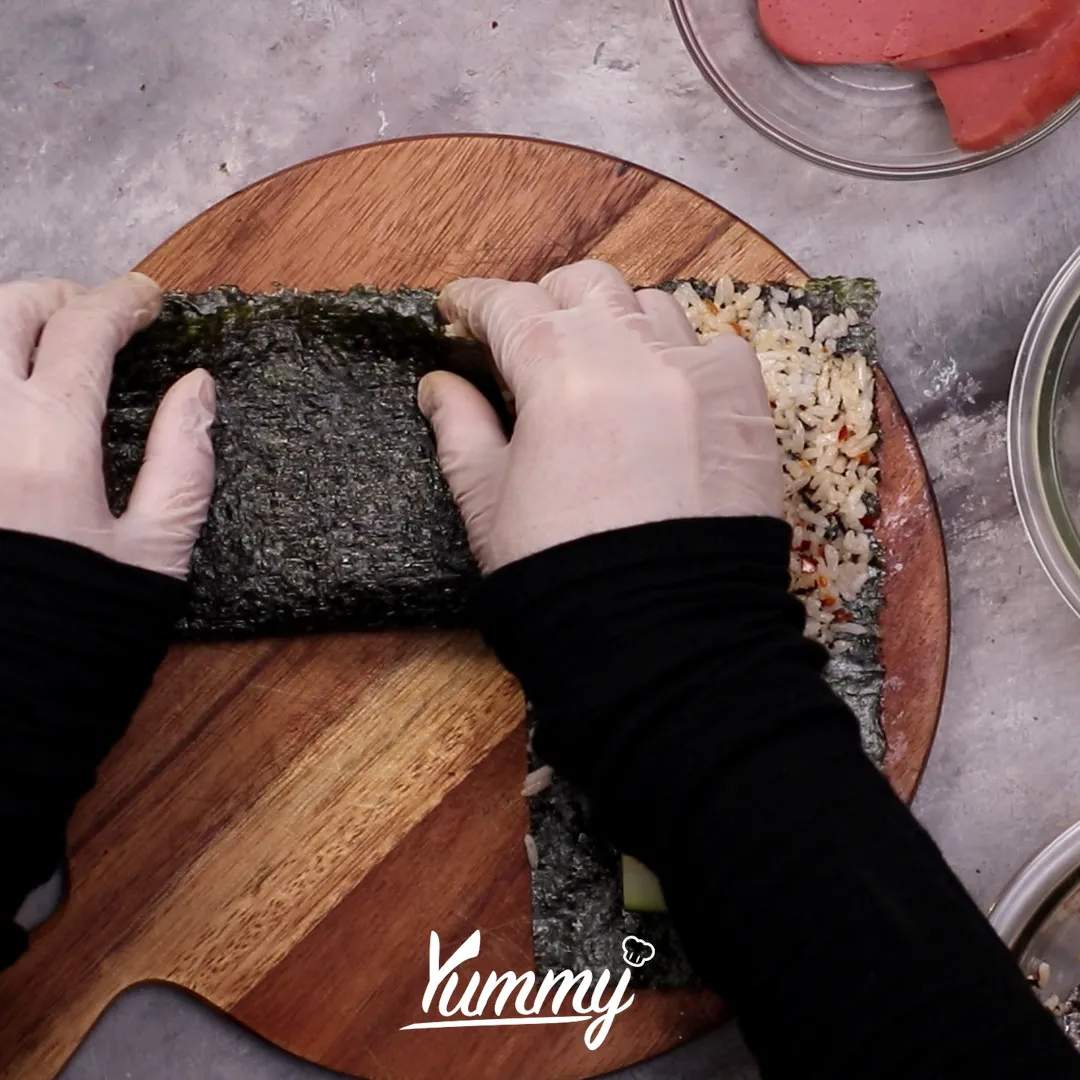 Step 4 Sandwich Nori