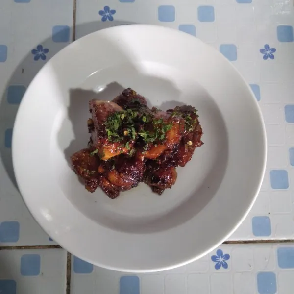 Honey Garlic Chicken siap dinikmati