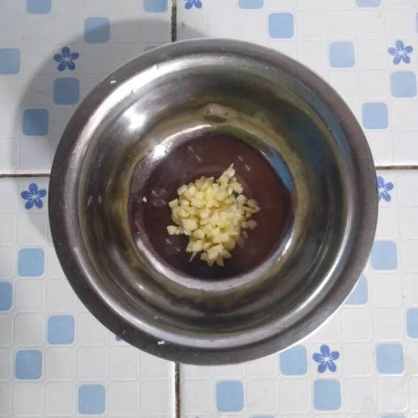 Cincang bawang putih