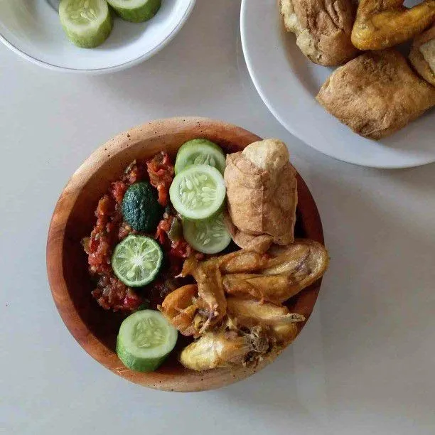 Sayap Goreng Sambal Jelegur