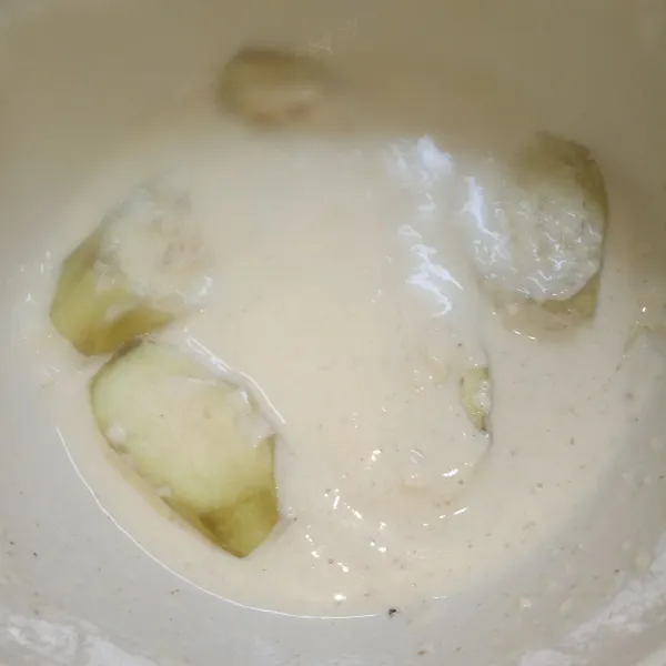 Baluri terong dengan tepung serbaguna