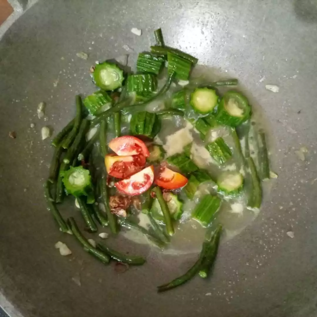 Step 6 Tumis Kacang Gambas Kuah