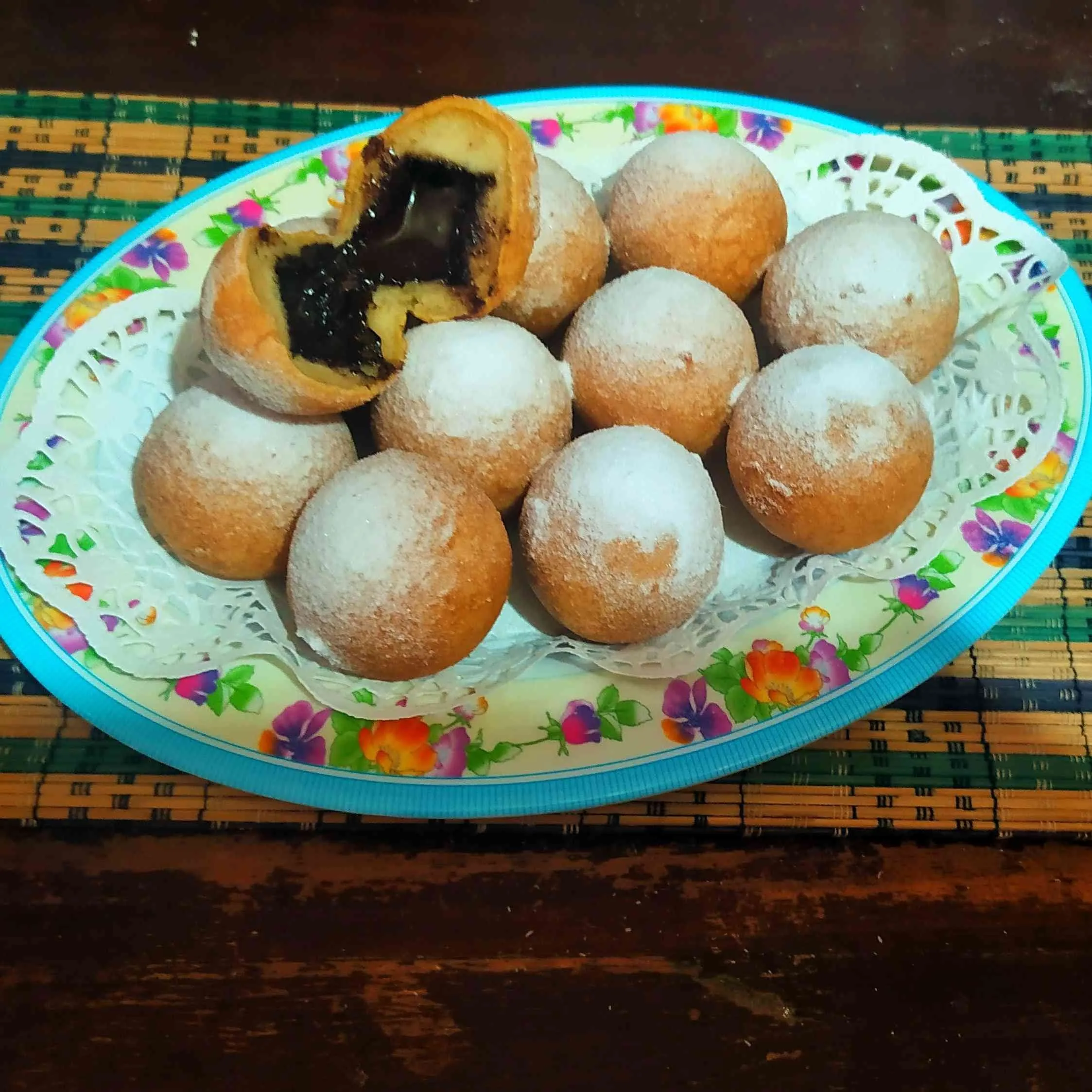 Chapssal (Chewy Donuts)