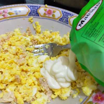 Step 6 Lumpia Egg Mayo