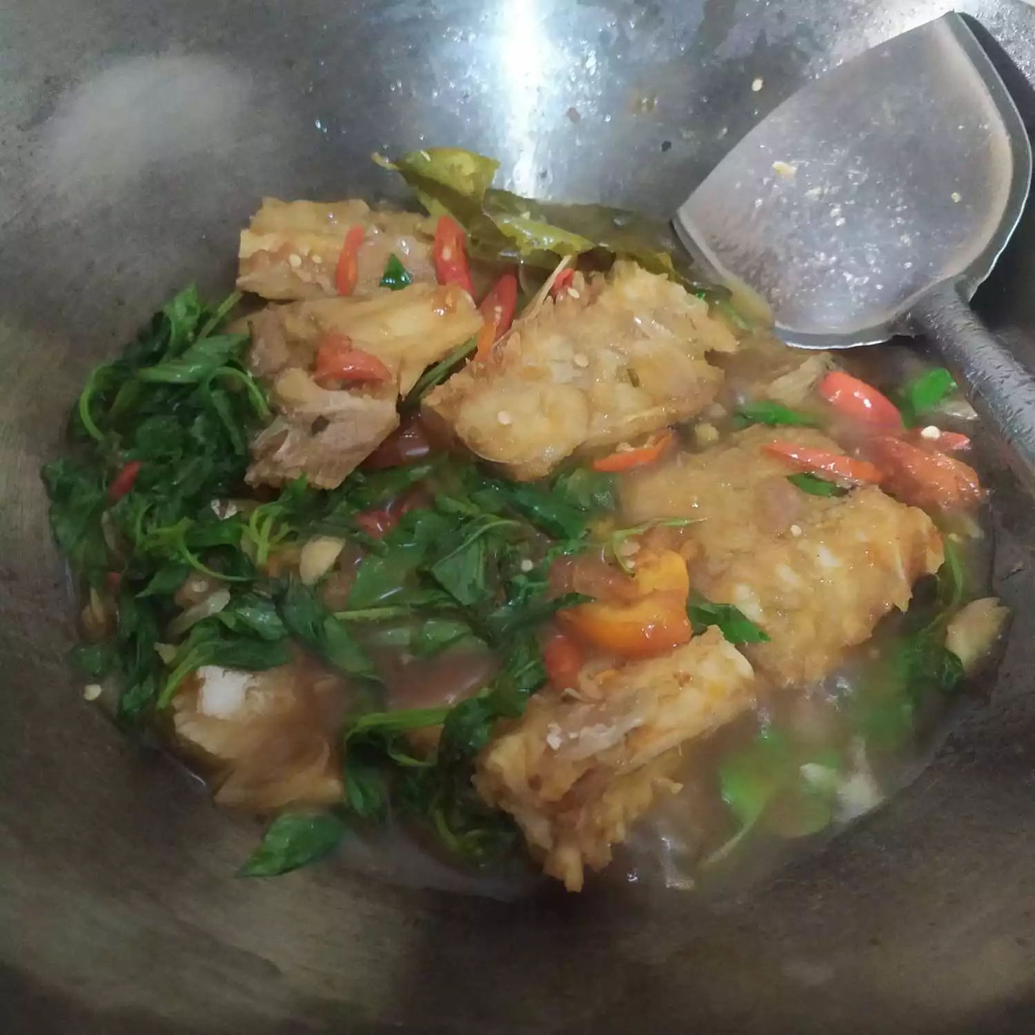 Step 5 Tumis Tulang Jambal Kemangi