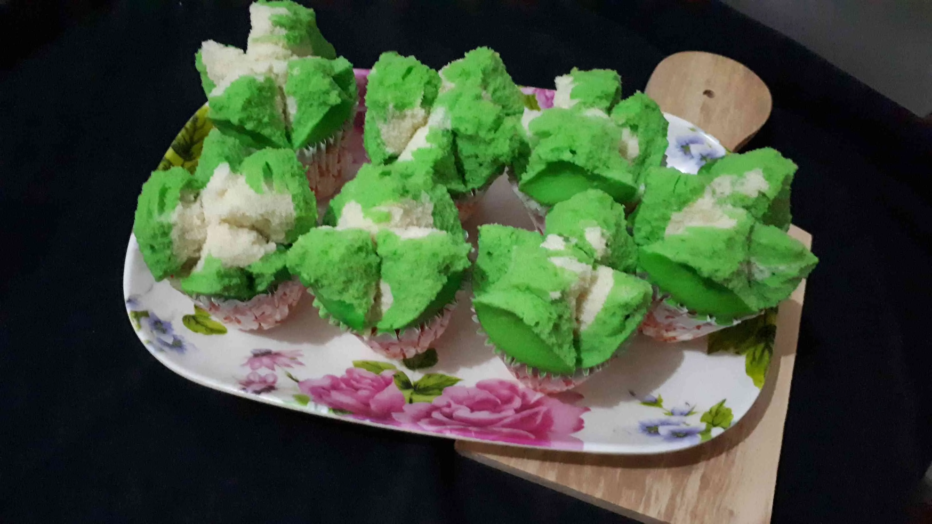 Bolu Mekar Pandan Kukus