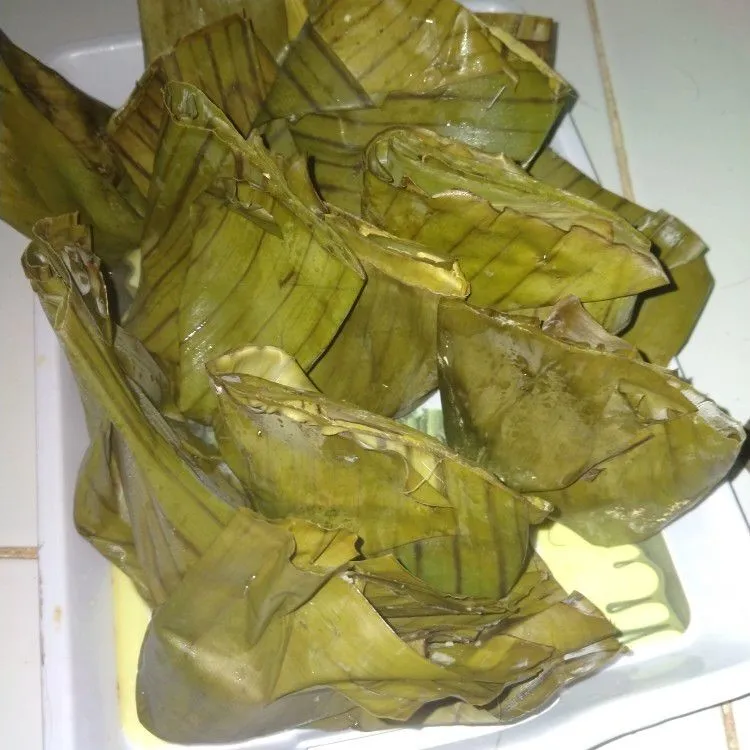 Step 5 Barongko Khas Sulawesi