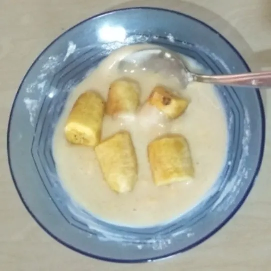 Step 6 Pisang Pompom