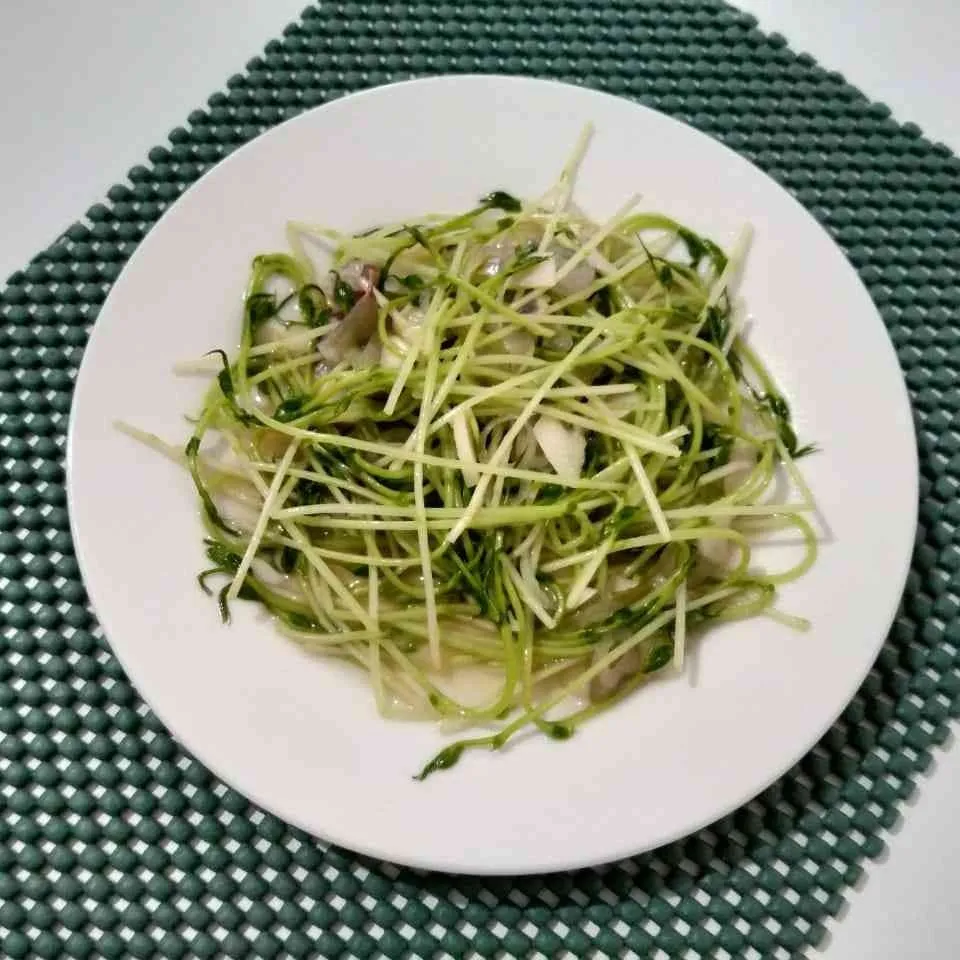 Microgreen Kacang Polong Tumis