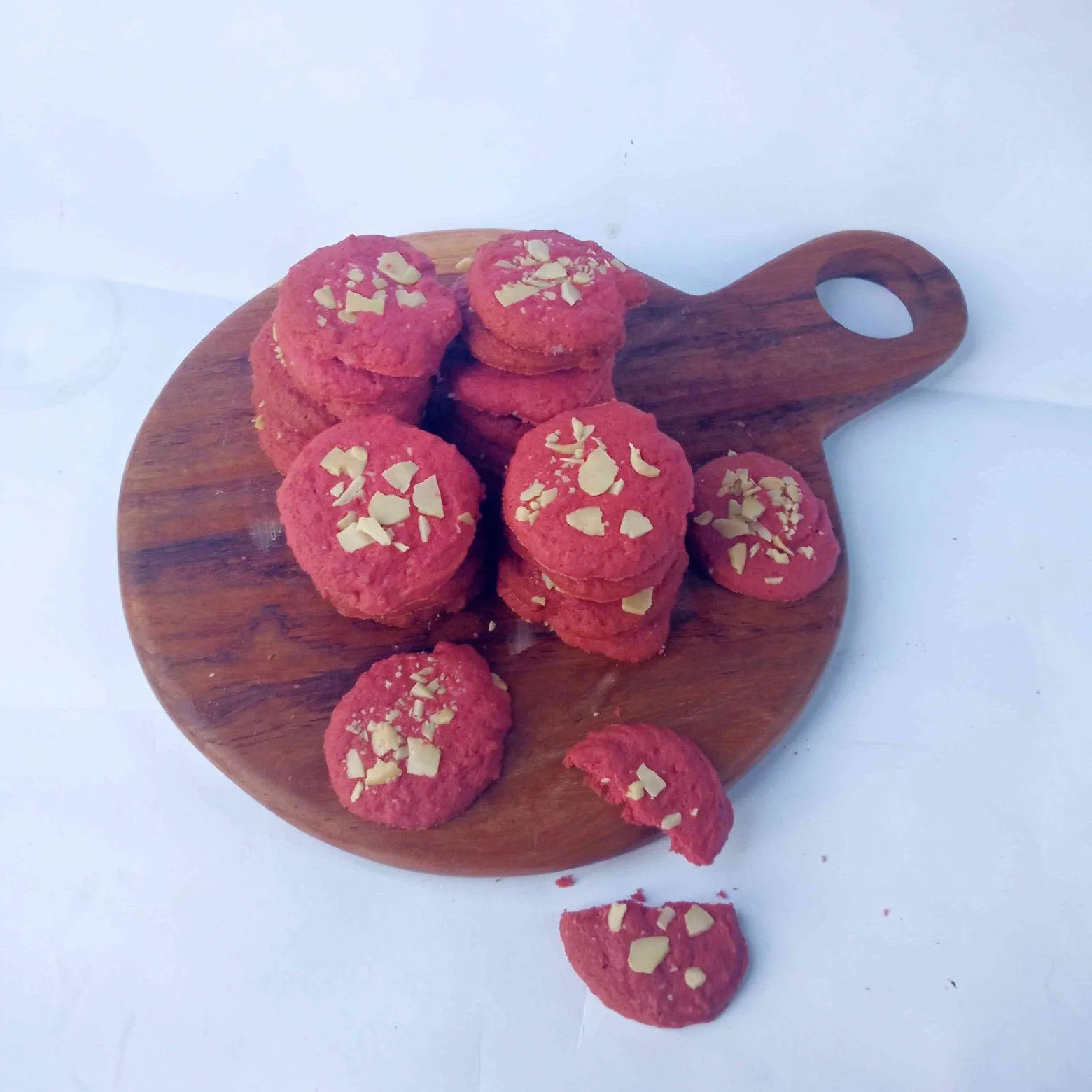 Red Almond Cookies