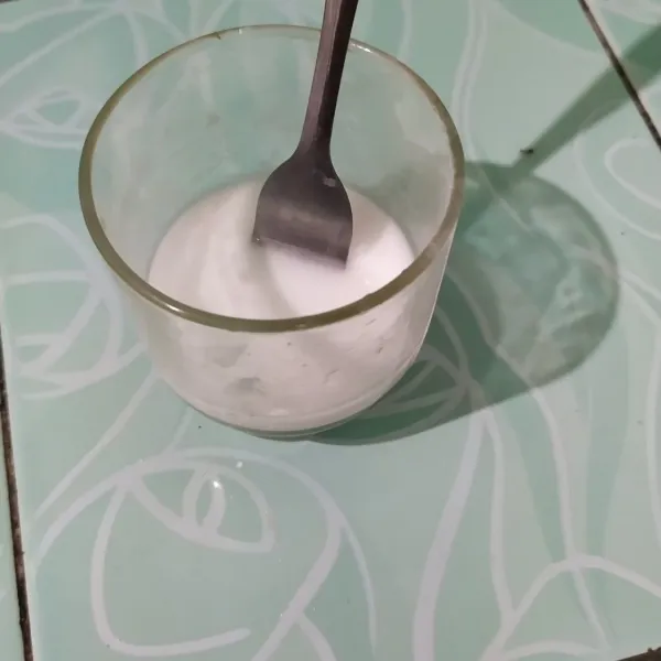 Siapkan larutan tepung jagung