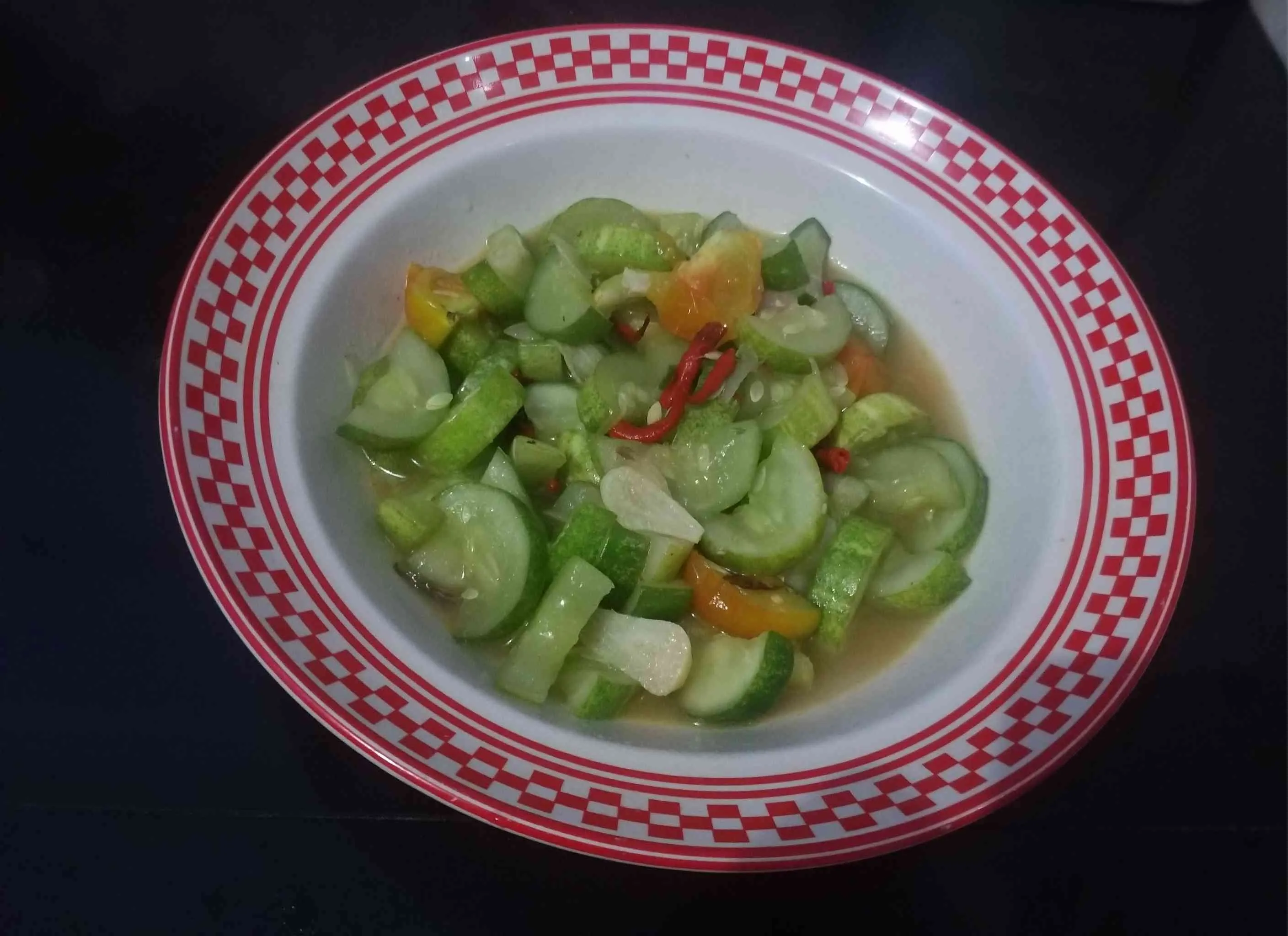 Sayur Timun Simpel