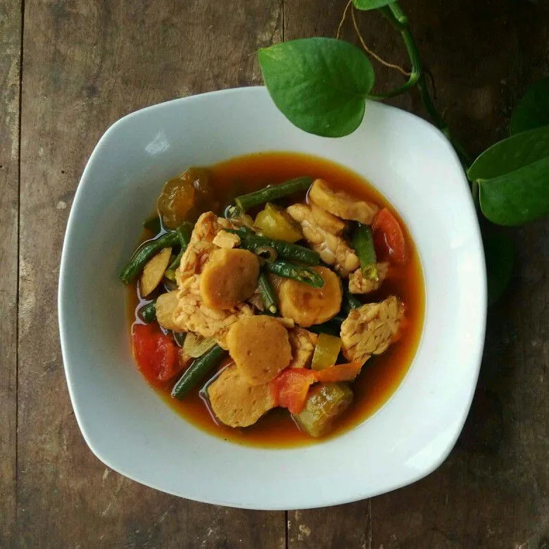 Asem-Asem Kacang Panjang Bakso