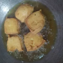 Goreng tahu jika selesai langsung sajikan