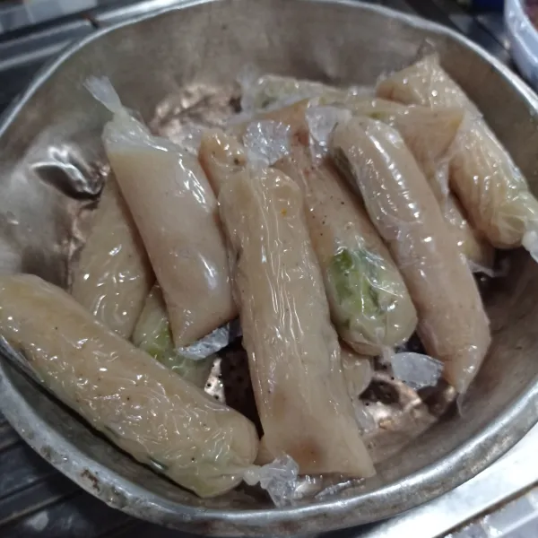 Angkat tiriskan, biarkan sampai dingin.