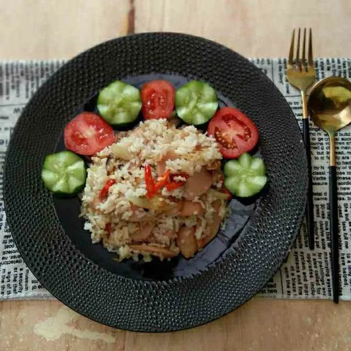 Nasi Goreng Putih Sosis