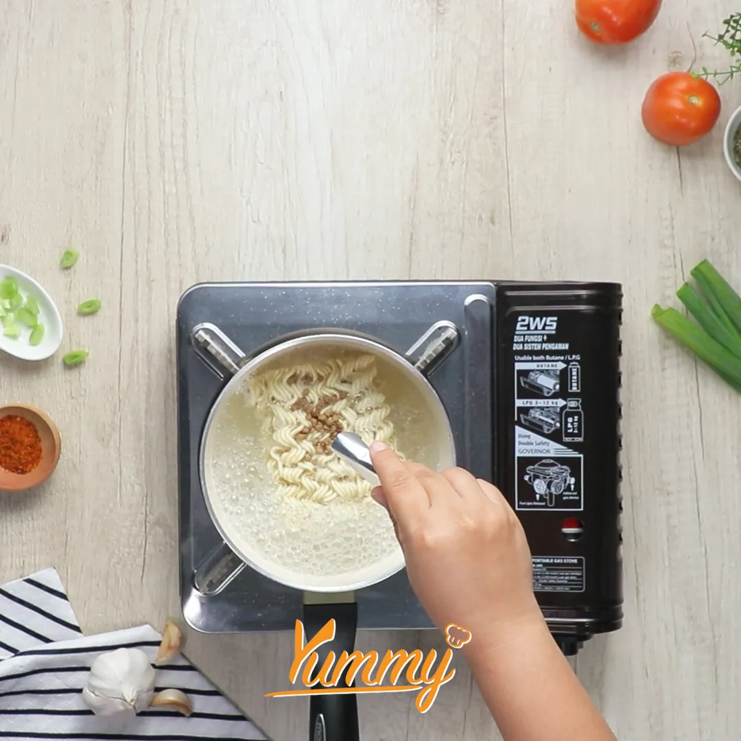 Step 1 Indomie Mieghetti Rasa Bolognese